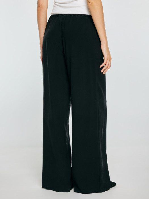 Dámske nohavice ARAKIA 906